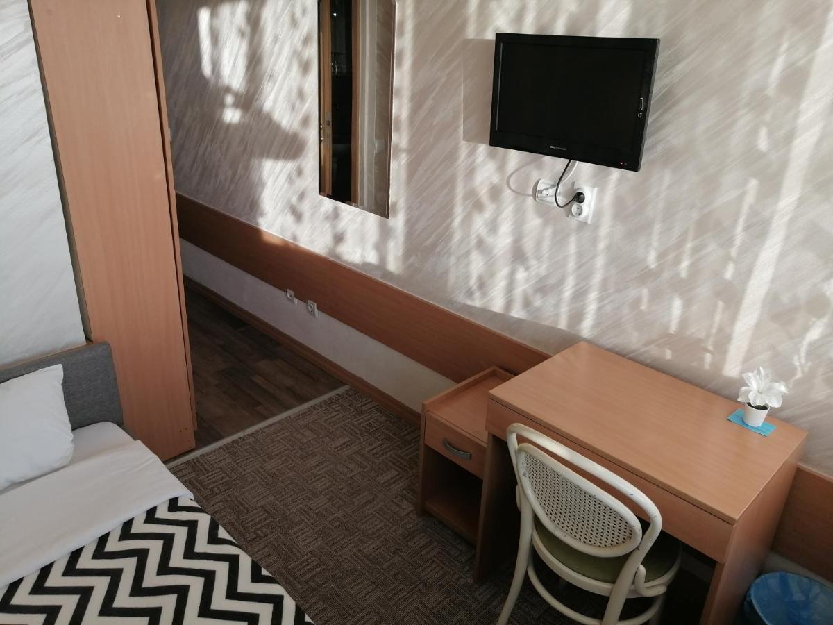 Hotel Moment Velika Plana Exterior photo
